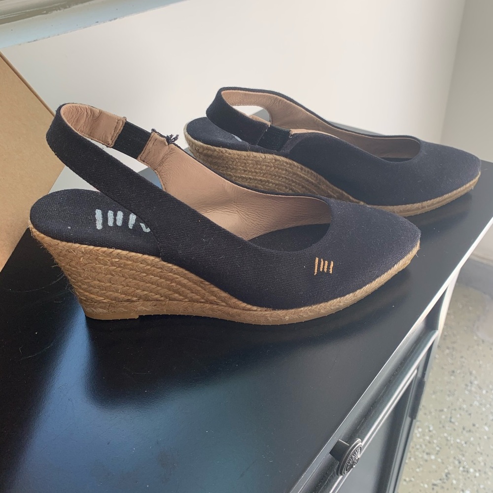 Shoes - Picture 2 of 2